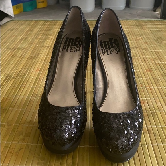 Free press heels - Picture 1 of 3